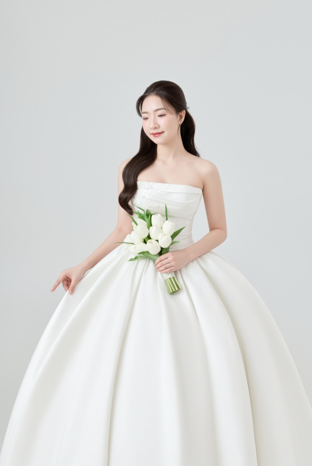 Cô dâu Hà Phương